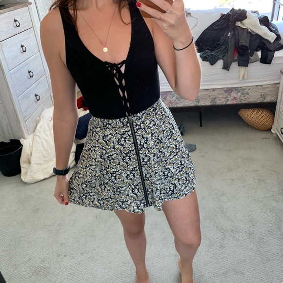 Daisy Skirt - Picture 1 of 5